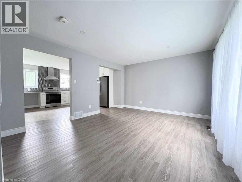216 Brunswick Crescent, London, Ontario  N6G 3L2 - Photo 5 - 40856048