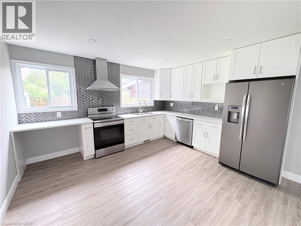 216 Brunswick Crescent, London, Ontario  N6G 3L2 - Photo 2 - 40856048