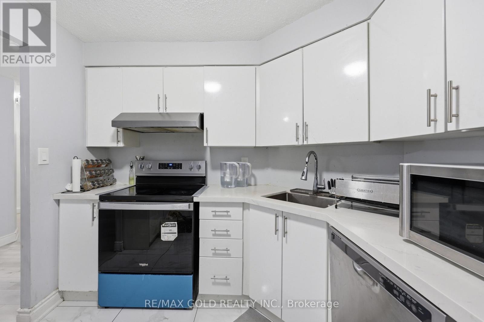 Ph08 - 61 Markbrook Lane, Toronto, Ontario  M9V 5E7 - Photo 11 - W13677606