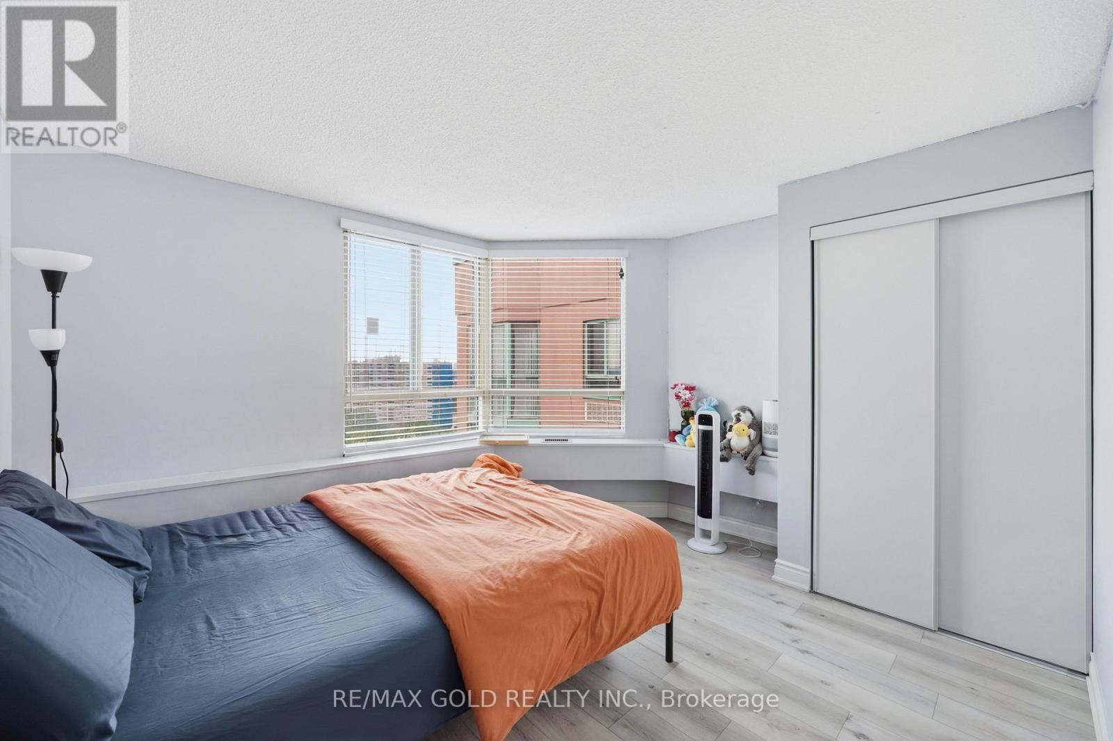Ph08 - 61 Markbrook Lane, Toronto, Ontario  M9V 5E7 - Photo 14 - W13677606