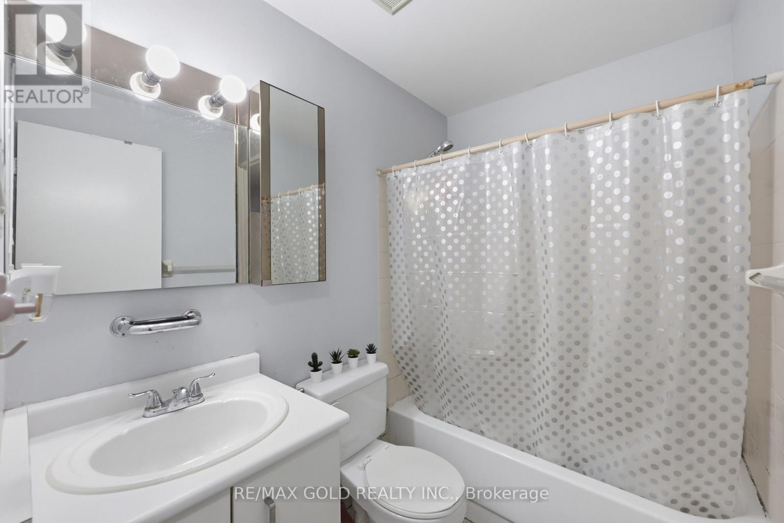 Ph08 - 61 Markbrook Lane, Toronto, Ontario  M9V 5E7 - Photo 19 - W13677606
