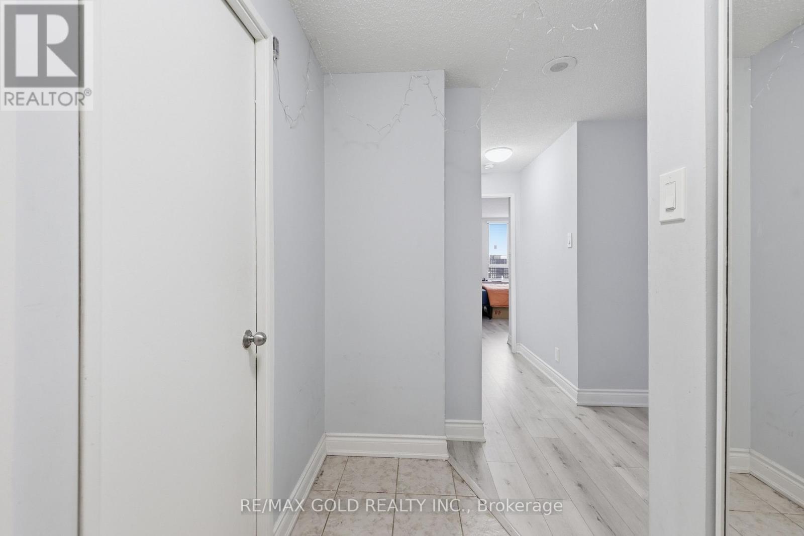 Ph08 - 61 Markbrook Lane, Toronto, Ontario  M9V 5E7 - Photo 5 - W13677606