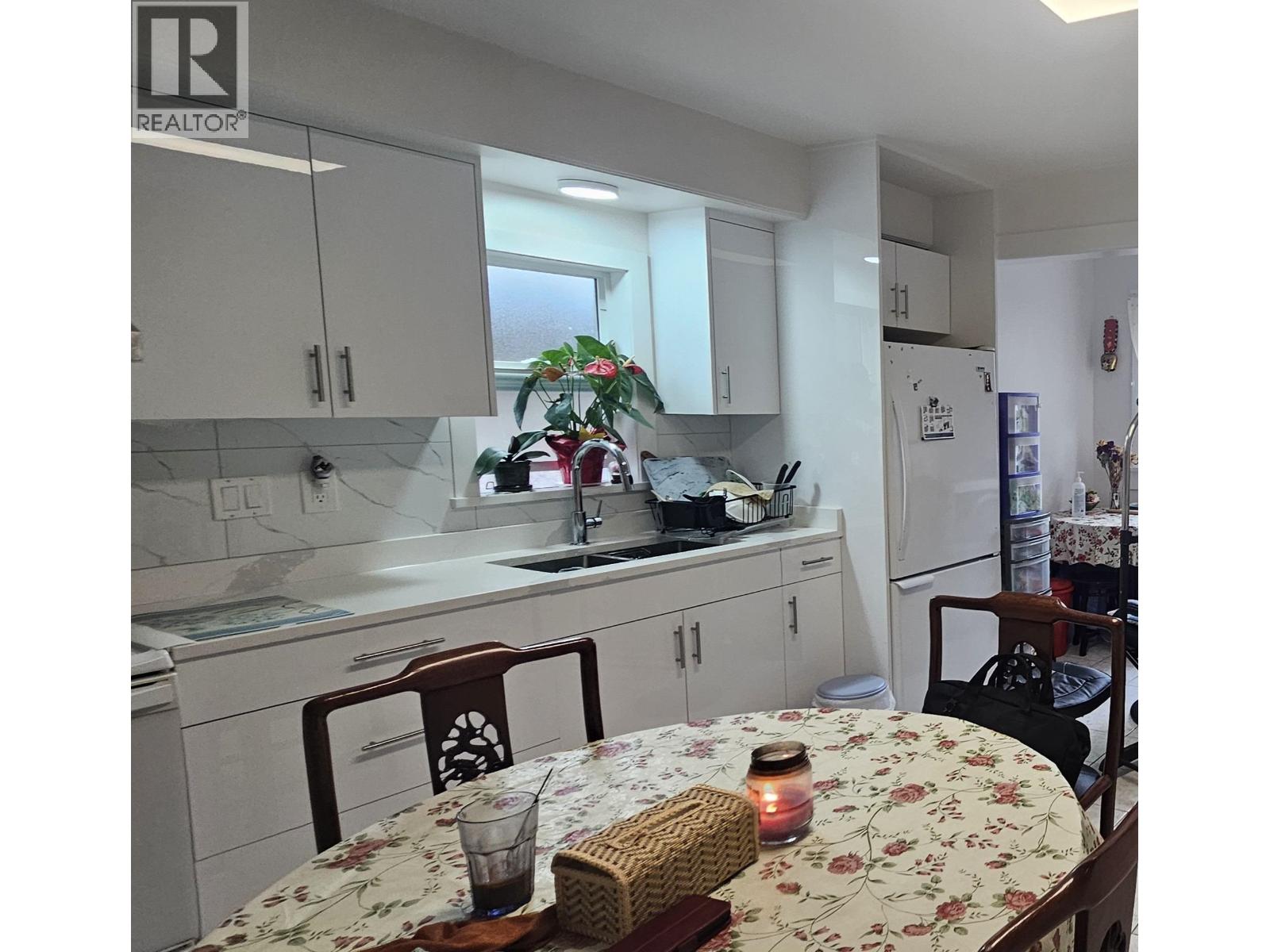 5350 Cecil Street, Vancouver, British Columbia  V5R 4E5 - Photo 4 - R3141946