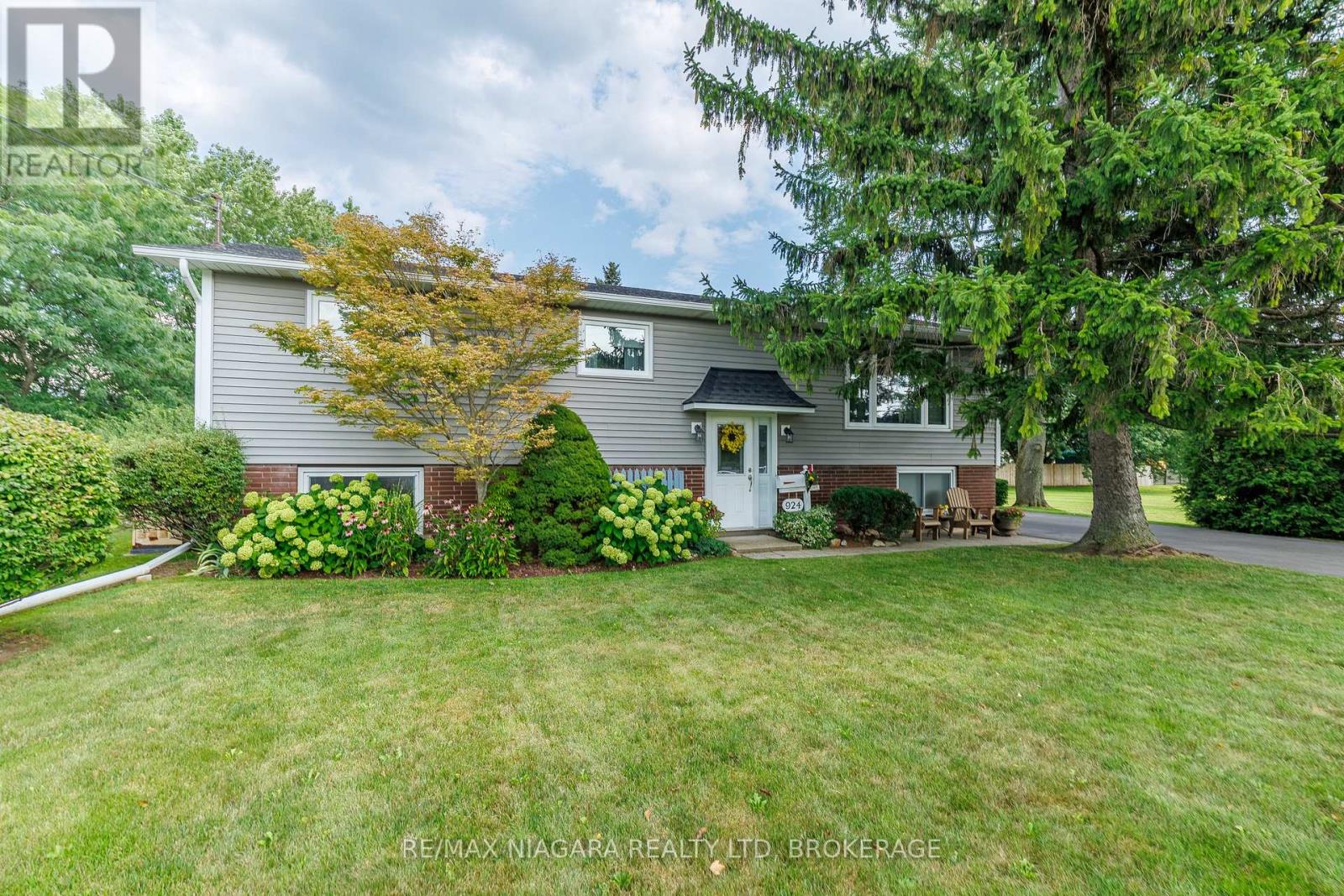 924 DAYTONA DRIVE, Fort Erie, Ontario