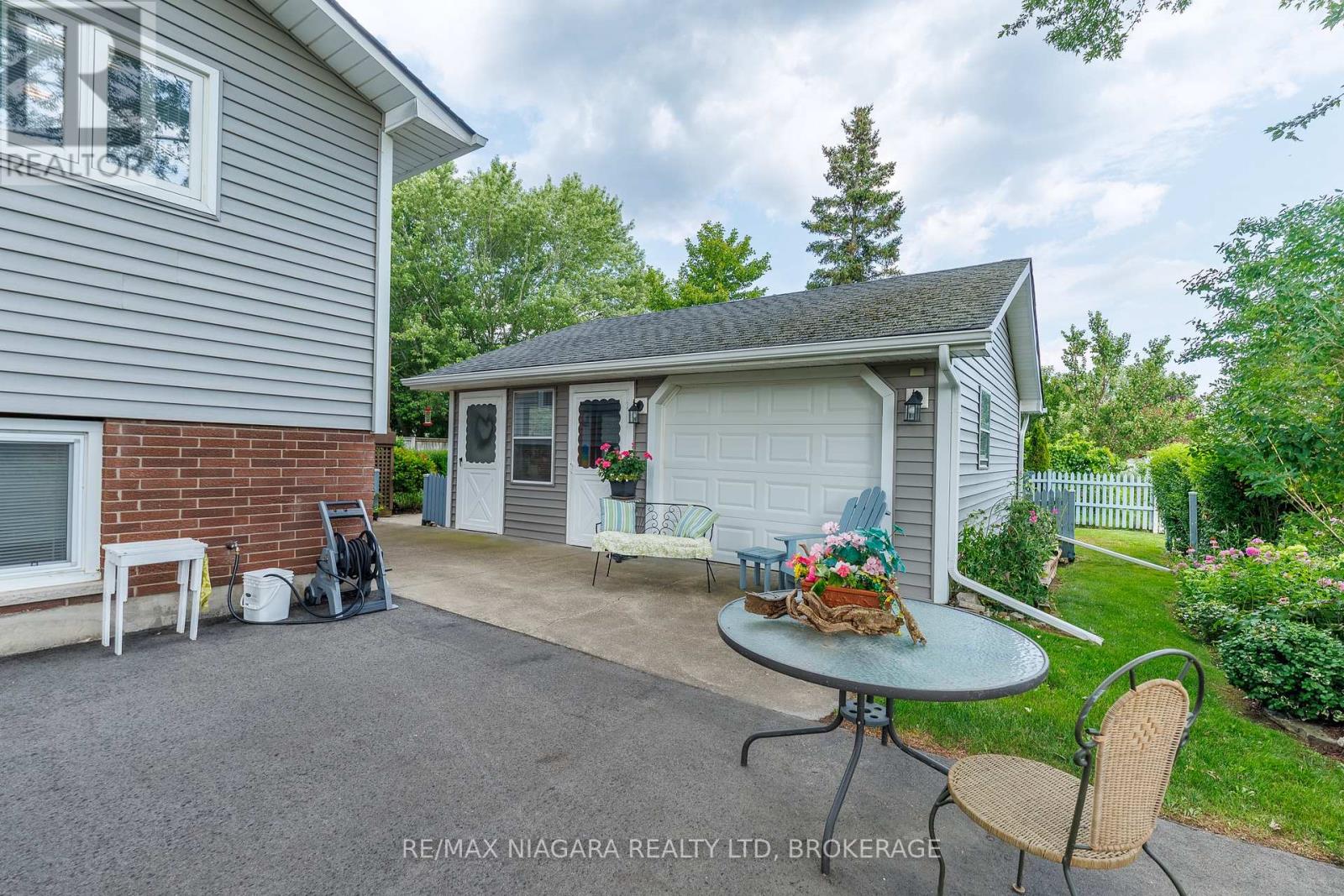 924 Daytona Drive, Fort Erie, Ontario  L2A 4Z8 - Photo 5 - X13678620