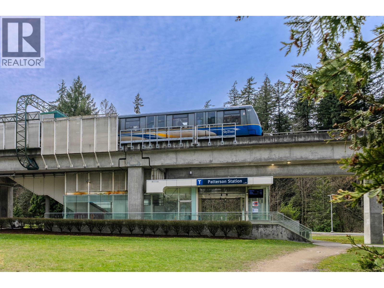 215 5932 Patterson Avenue, Burnaby, British Columbia  V5H 4B4 - Photo 3 - R3156038