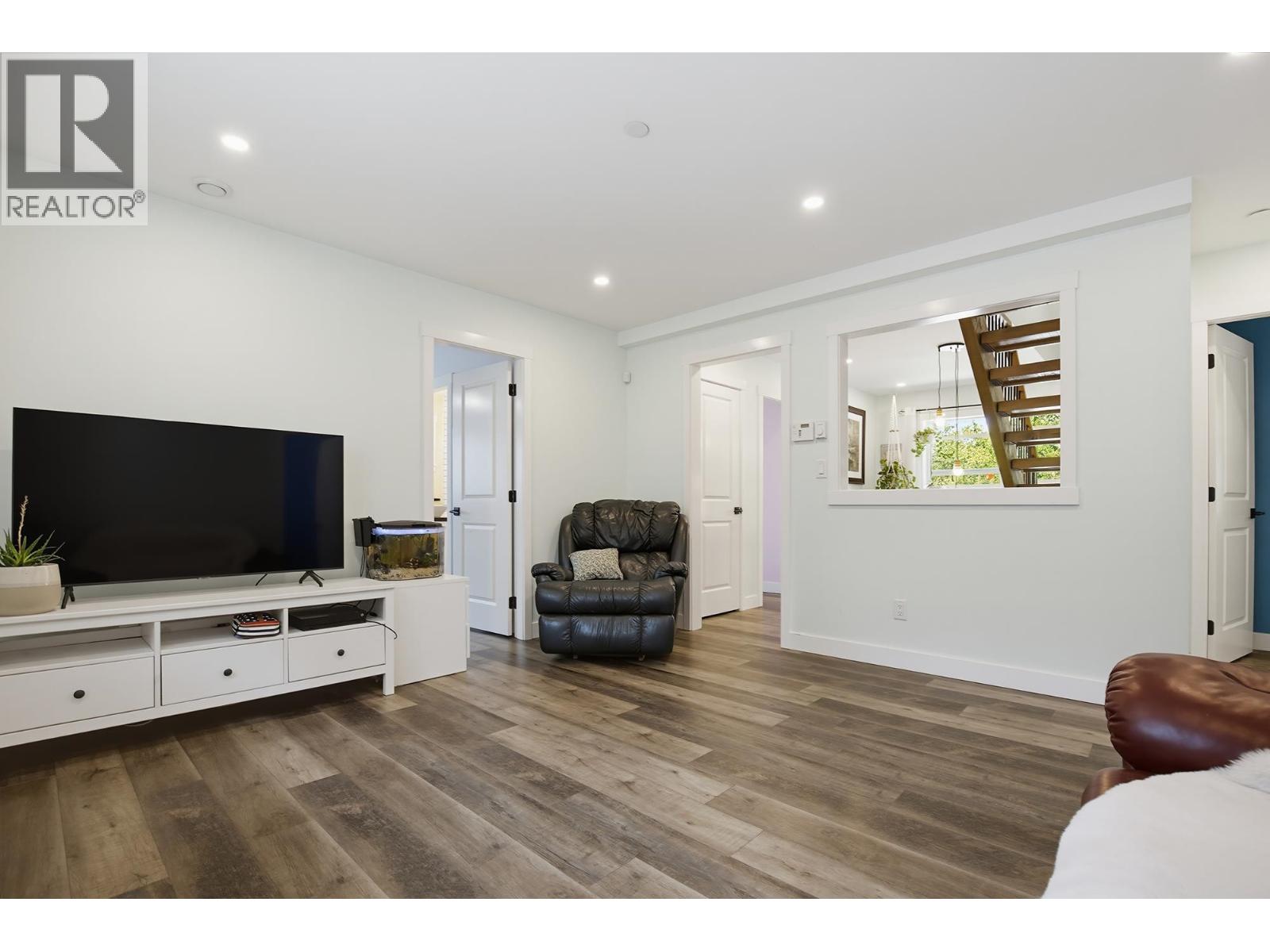 20902 Wicklund Avenue, Maple Ridge, British Columbia  V2X 8M5 - Photo 21 - R3155943