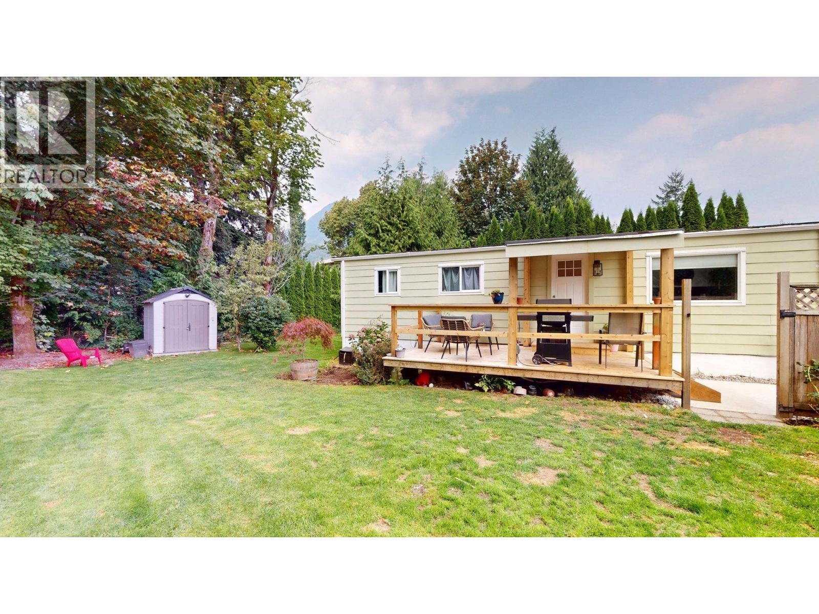 8 39884 Government Road, Squamish, British Columbia  V8B 0B1 - Photo 2 - R3156047