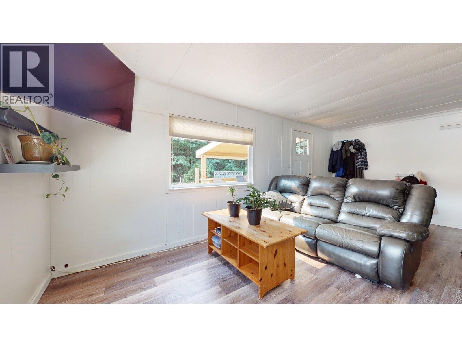 8 39884 Government Road, Squamish, British Columbia  V8B 0B1 - Photo 3 - R3156047