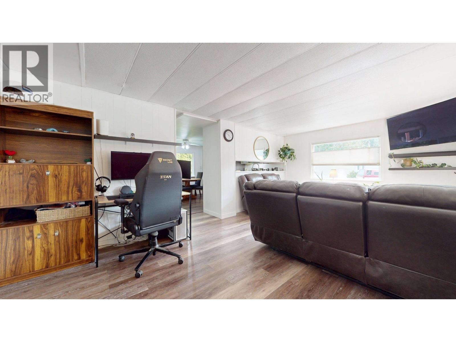 8 39884 Government Road, Squamish, British Columbia  V8B 0B1 - Photo 8 - R3156047