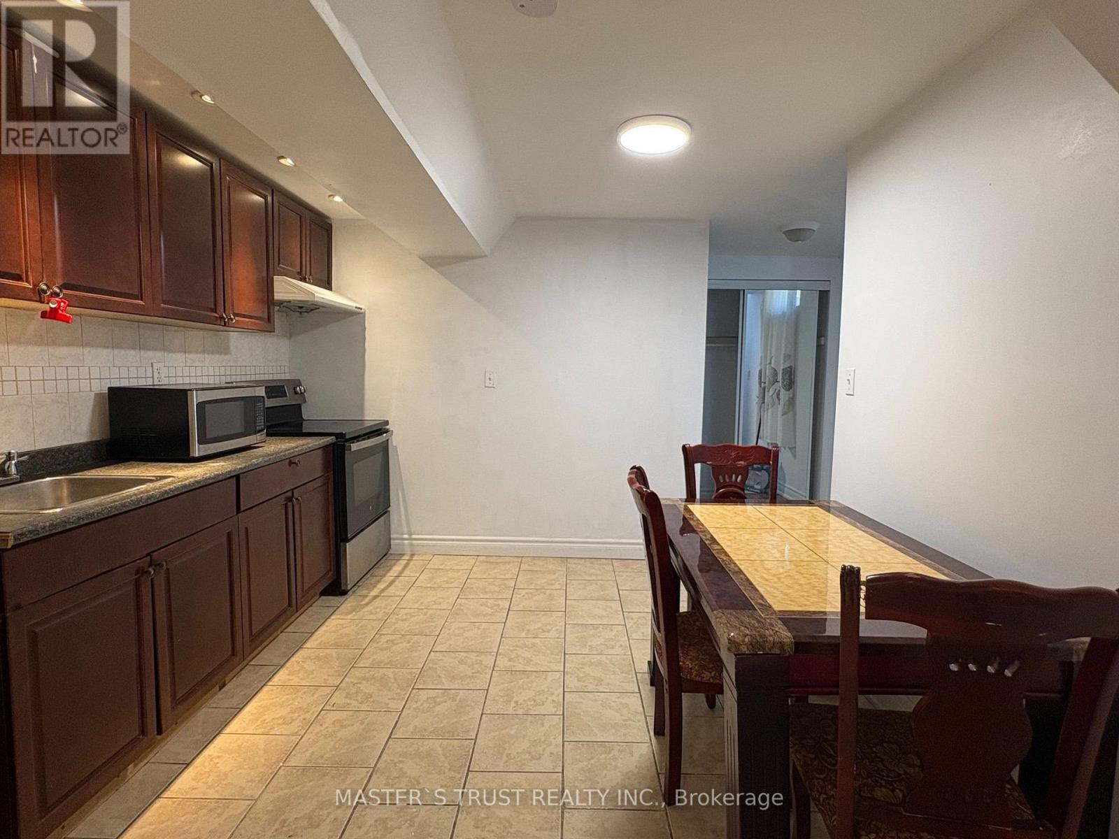 37 Levellands Crescent, Richmond Hill (Langstaff), Ontario  L4B 0A5 - Photo 6 - N13678586