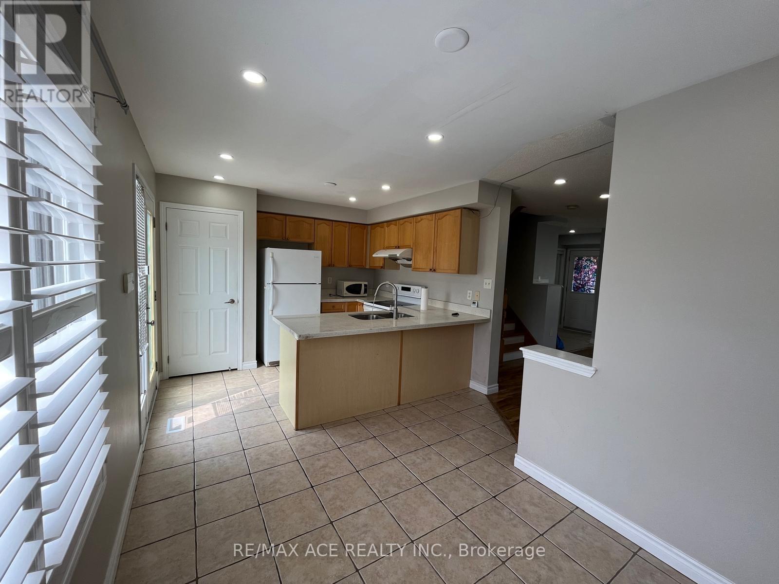 46 Gas Lamp Lane, Markham, Ontario  L6B 0H6 - Photo 6 - N13678594