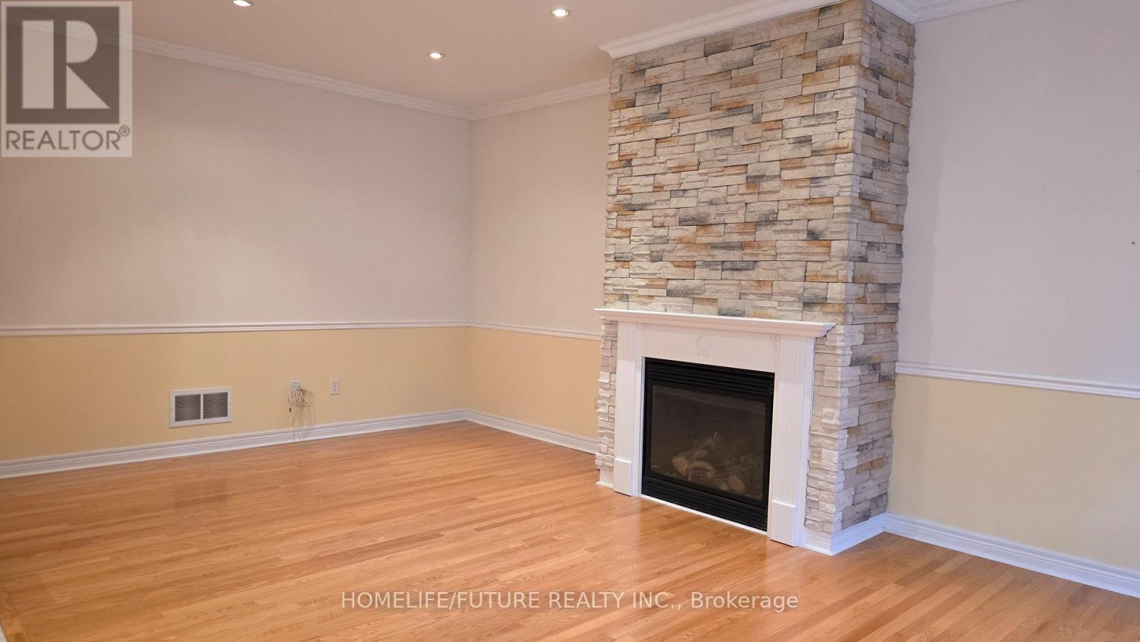51 Waite Crescent, Whitchurch-Stouffville, Ontario  L4A 0B8 - Photo 4 - N13678632