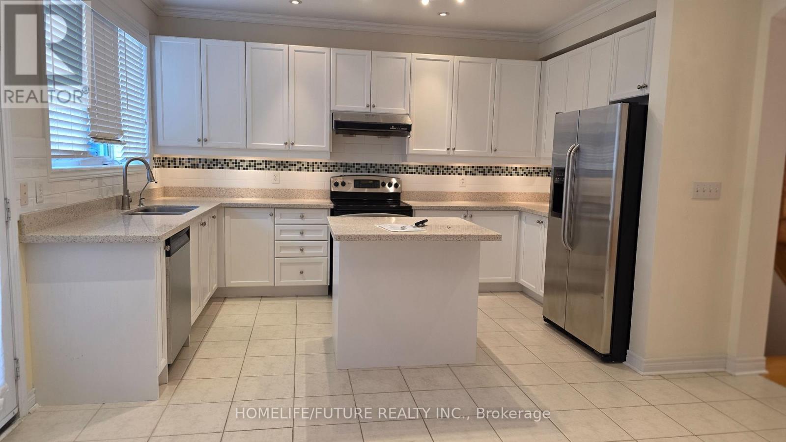 51 Waite Crescent, Whitchurch-Stouffville, Ontario  L4A 0B8 - Photo 6 - N13678632