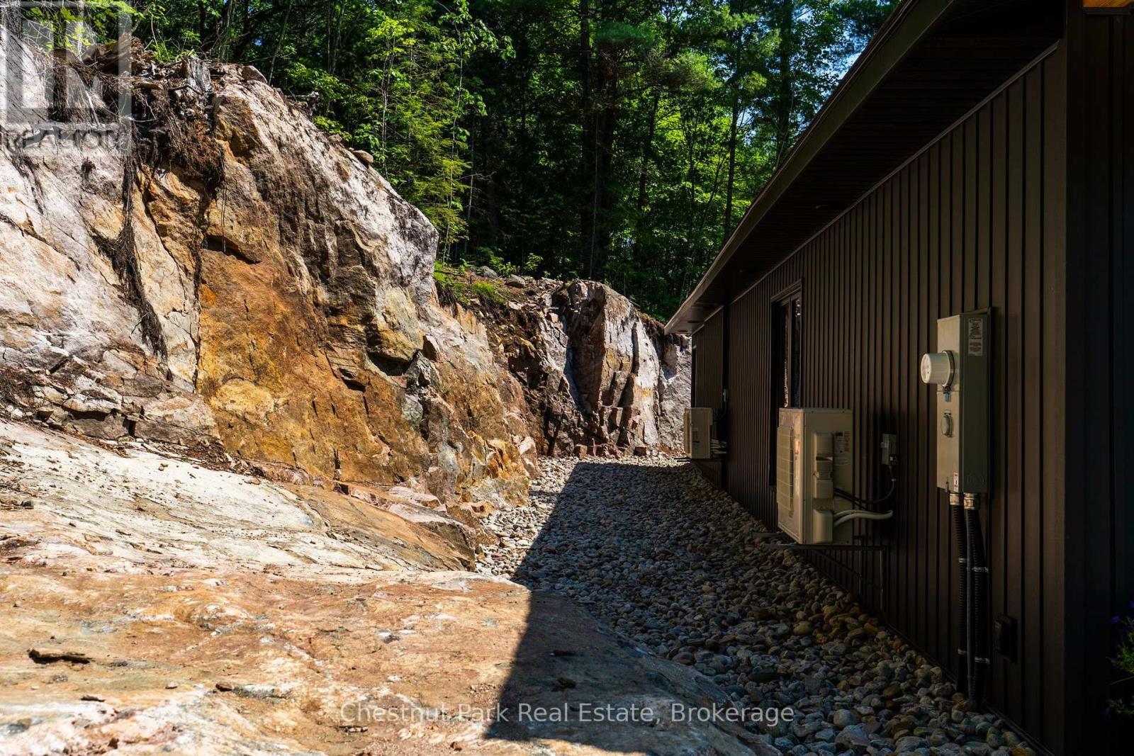 1510 Highway 141, Huntsville, Ontario  P0B 1M0 - Photo 22 - X13678612