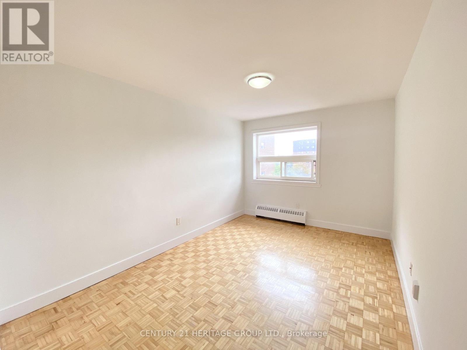 401 - 10 Garfella Drive, Toronto, Ontario  M9V 2E9 - Photo 11 - W13678588