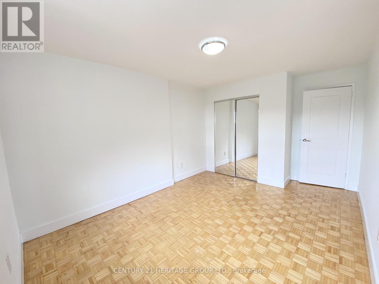401 - 10 Garfella Drive, Toronto, Ontario  M9V 2E9 - Photo 8 - W13678588