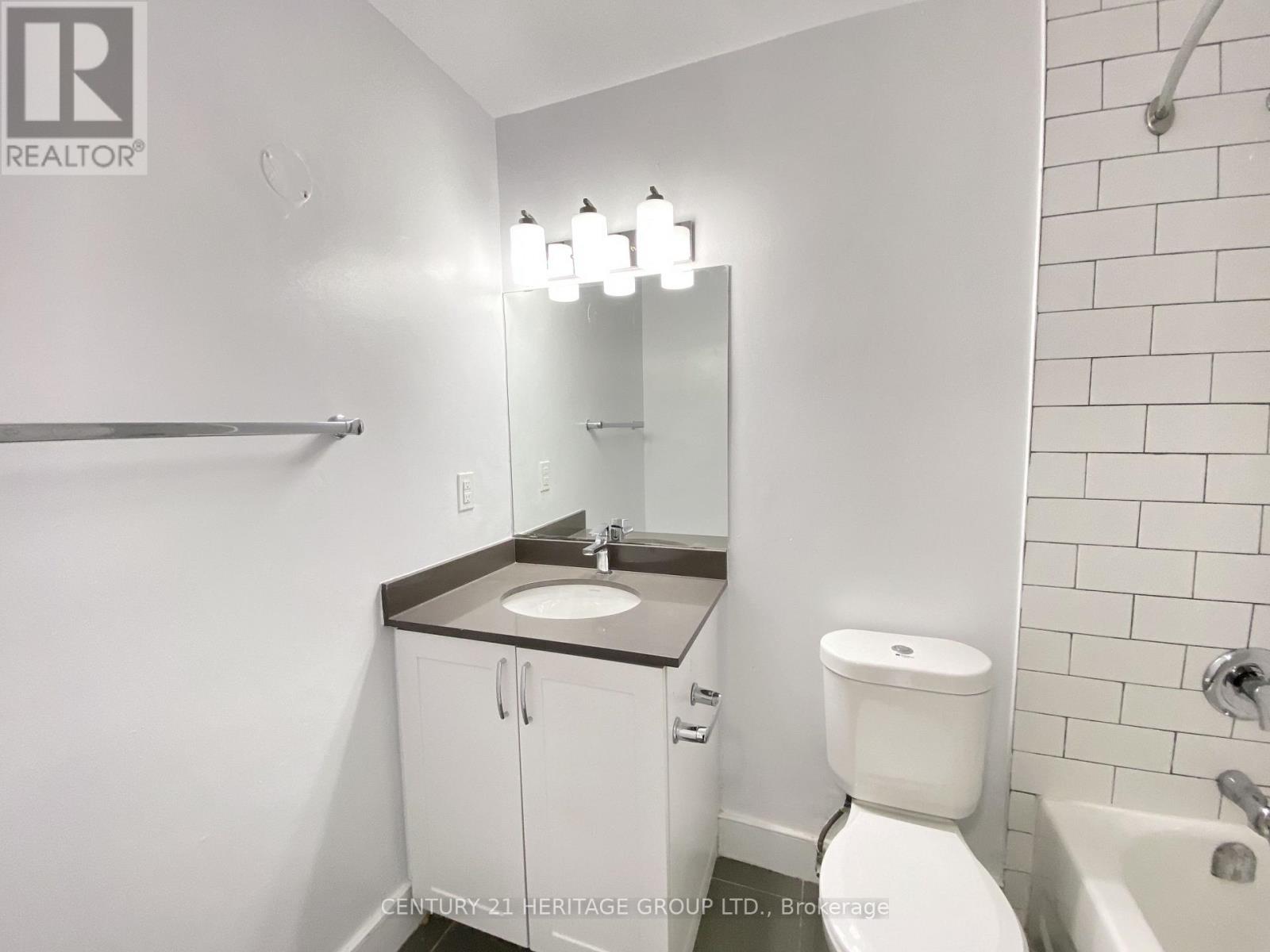 401 - 10 Garfella Drive, Toronto, Ontario  M9V 2E9 - Photo 9 - W13678588