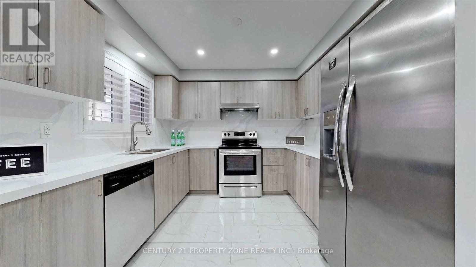 93 - 200 Veterans Drive, Brampton, Ontario  L7A 4S6 - Photo 3 - W13678630