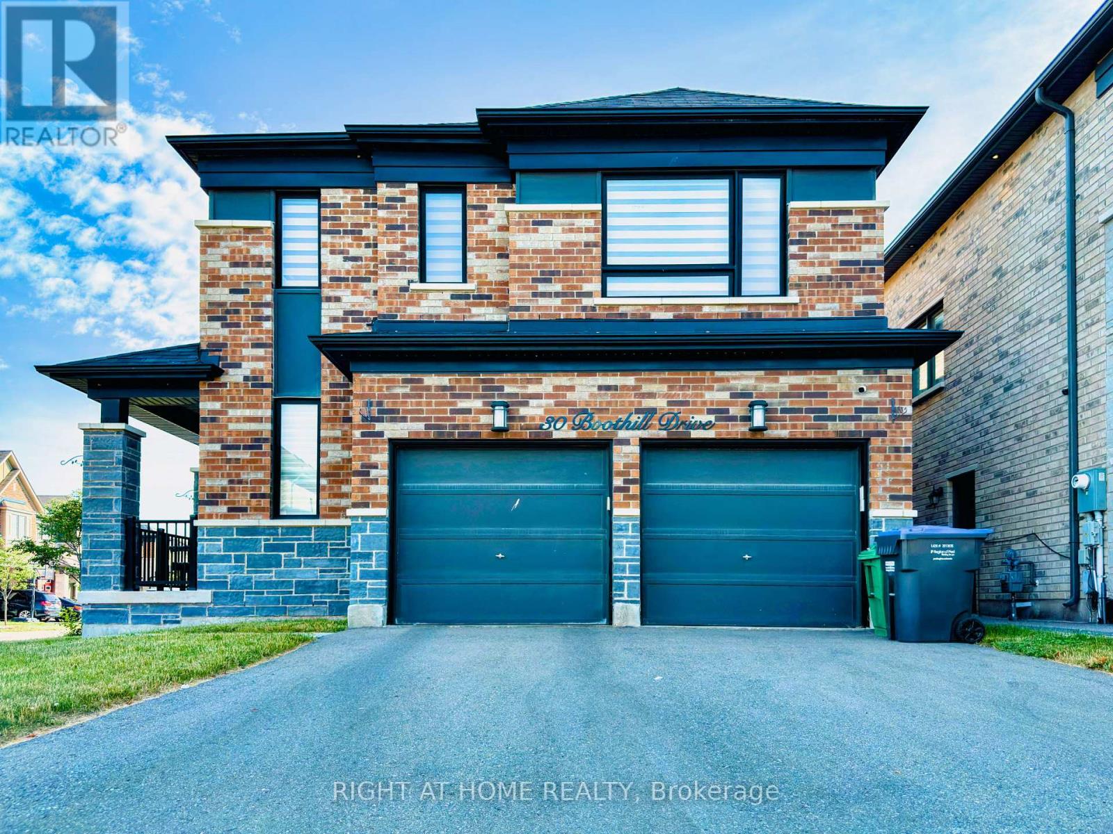 30 Boothill Drive, Brampton, Ontario  L7A 5E4 - Photo 2 - W13530426