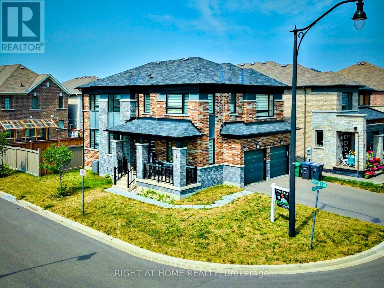 30 Boothill Drive, Brampton, Ontario  L7A 5E4 - Photo 3 - W13530426