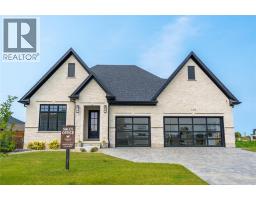 110 NEWCASTLE DRIVE, Sarnia, Ontario