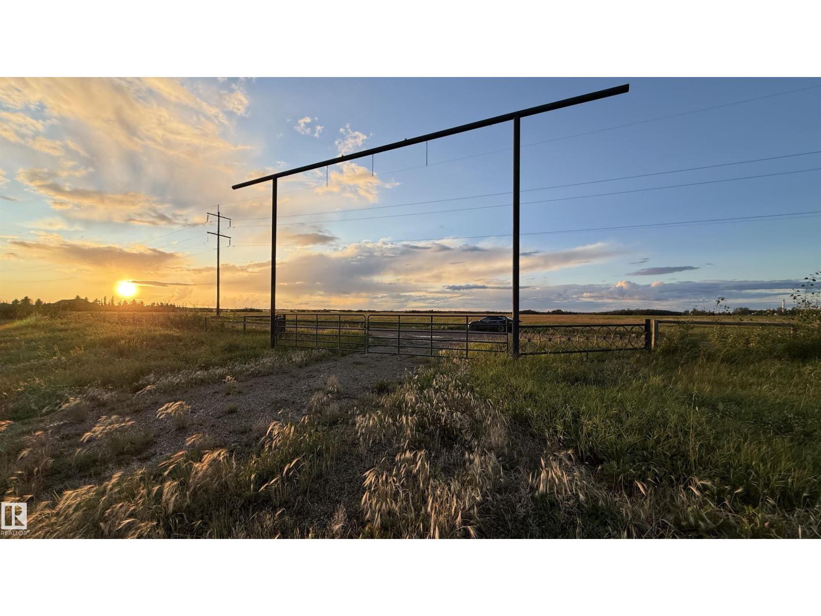 26409 Twp Rd 540, Rural Sturgeon County, Alberta  T8T 1C8 - Photo 10 - E4503979