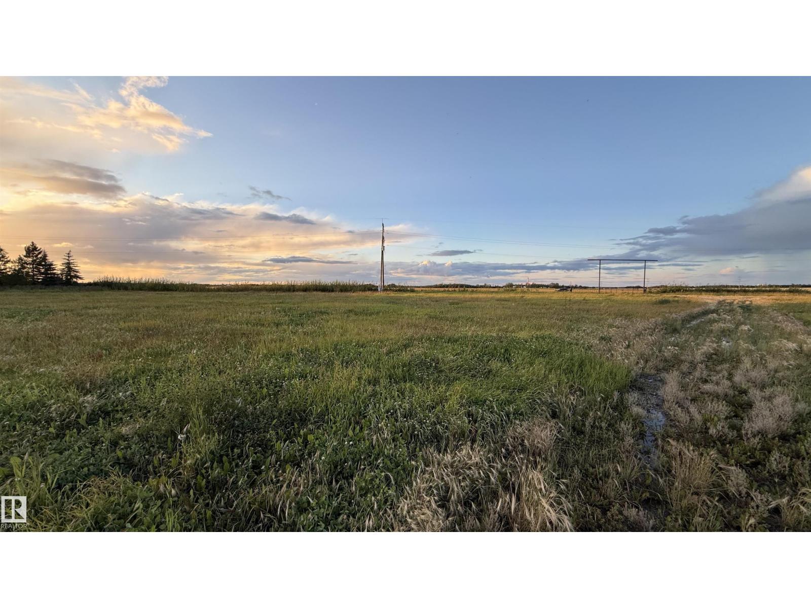 26409 Twp Rd 540, Rural Sturgeon County, Alberta  T8T 1C8 - Photo 4 - E4503979