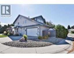 3802 Oak Drive S, Lethbridge, Alberta