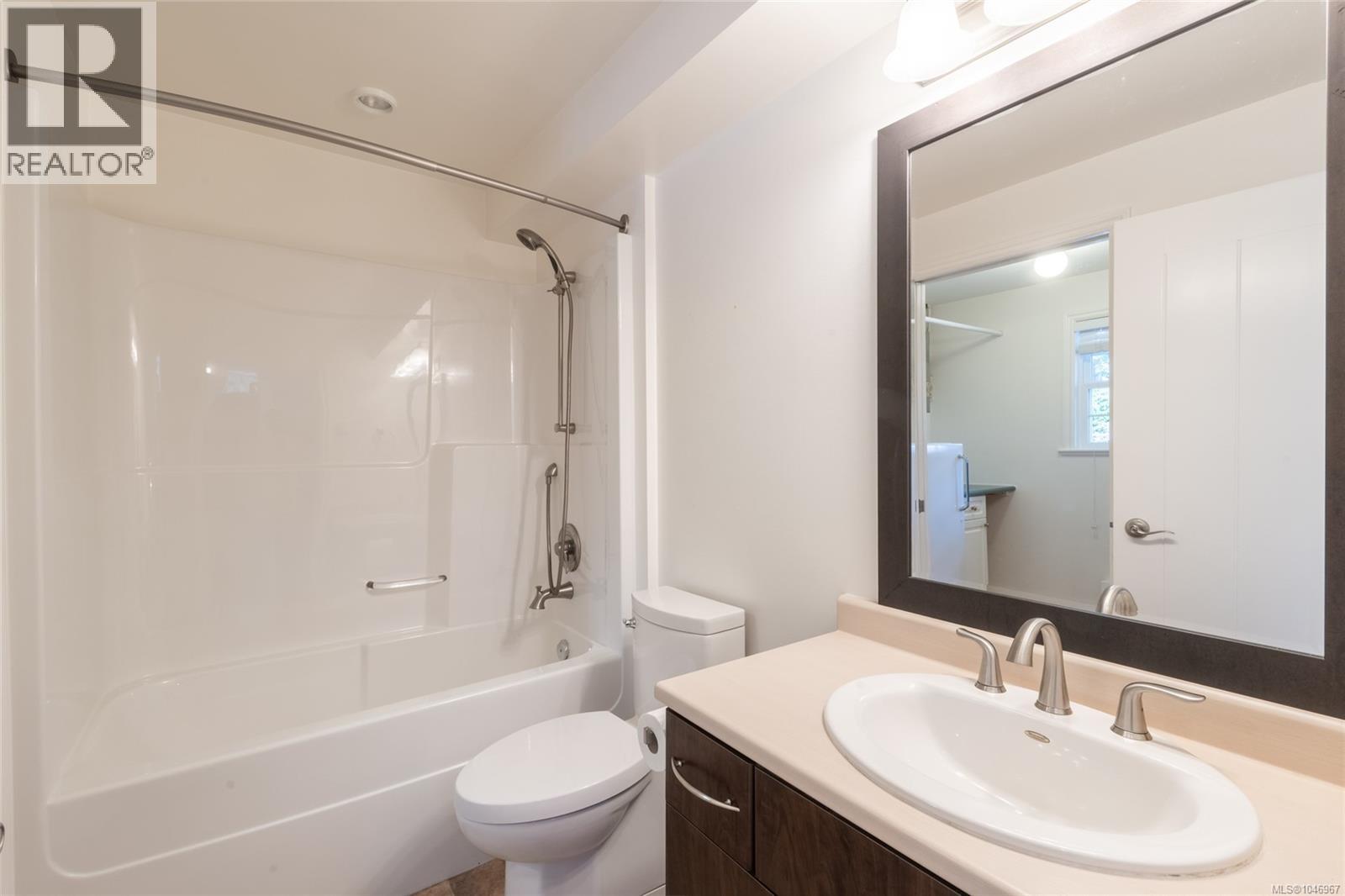 253/255 Heddle Ave, View Royal, British Columbia  V9B 1T9 - Photo 37 - 1046967
