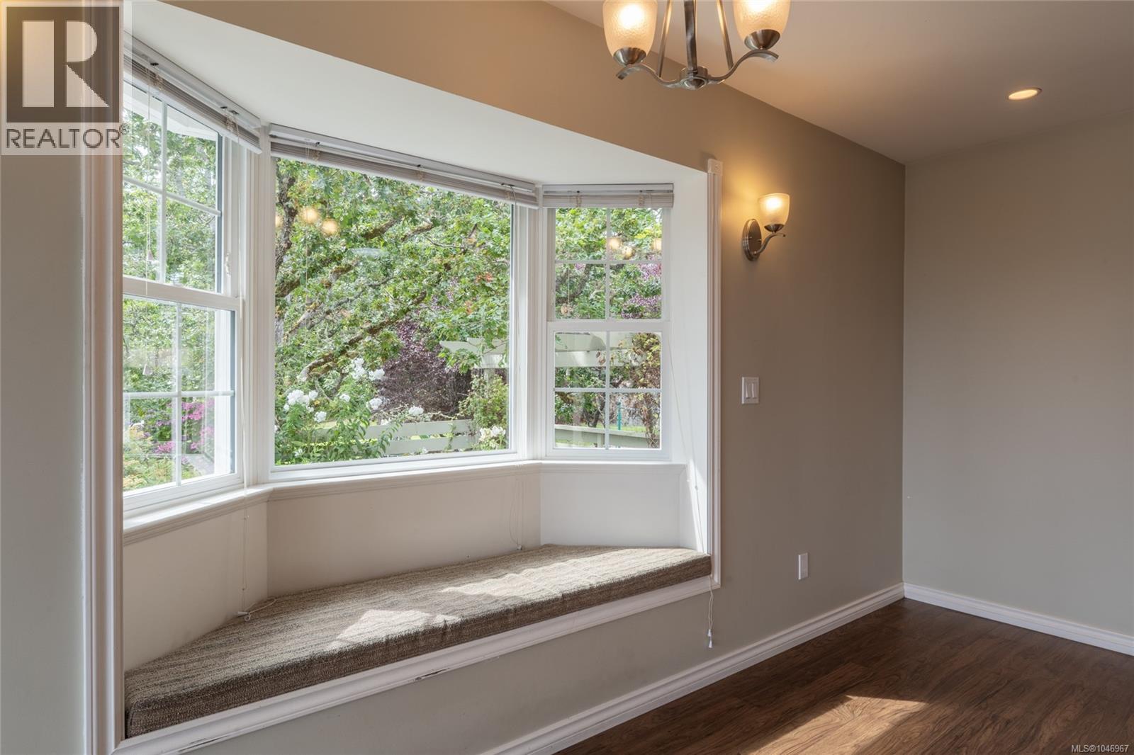 253/255 Heddle Ave, View Royal, British Columbia  V9B 1T9 - Photo 20 - 1046967