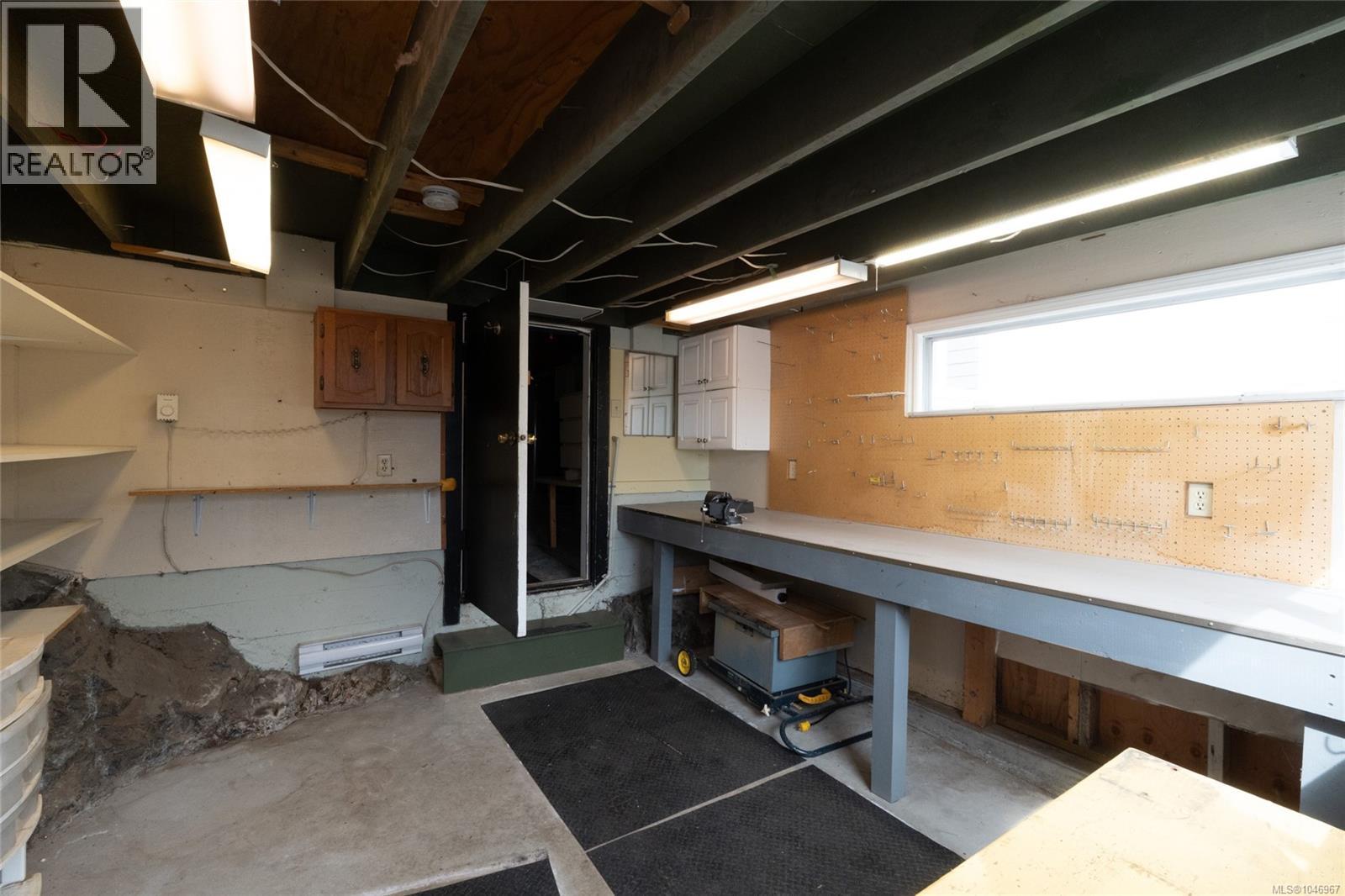 253/255 Heddle Ave, View Royal, British Columbia  V9B 1T9 - Photo 60 - 1046967