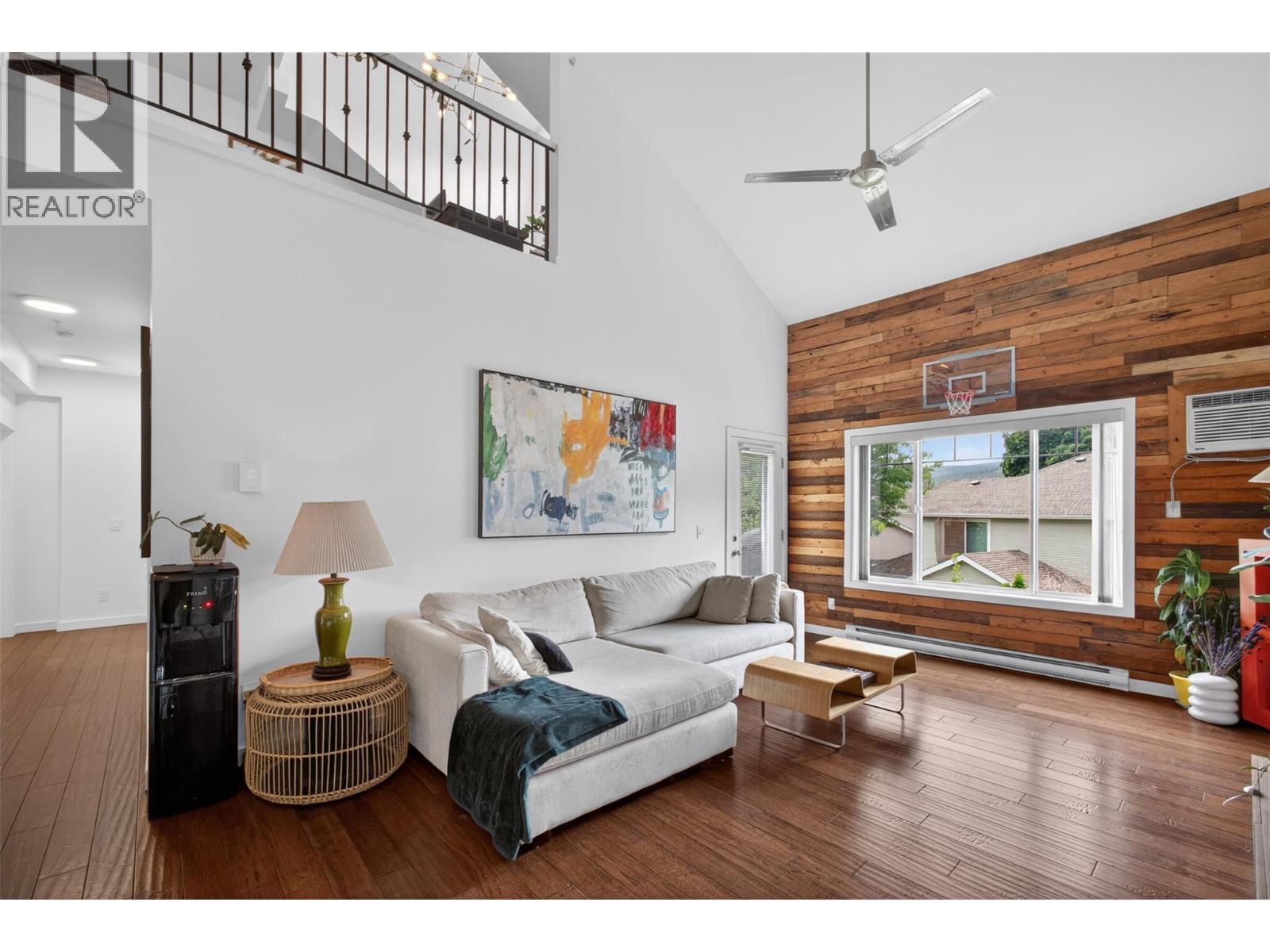 2120 Shannon Ridge Drive Unit# 303, West Kelowna, British Columbia