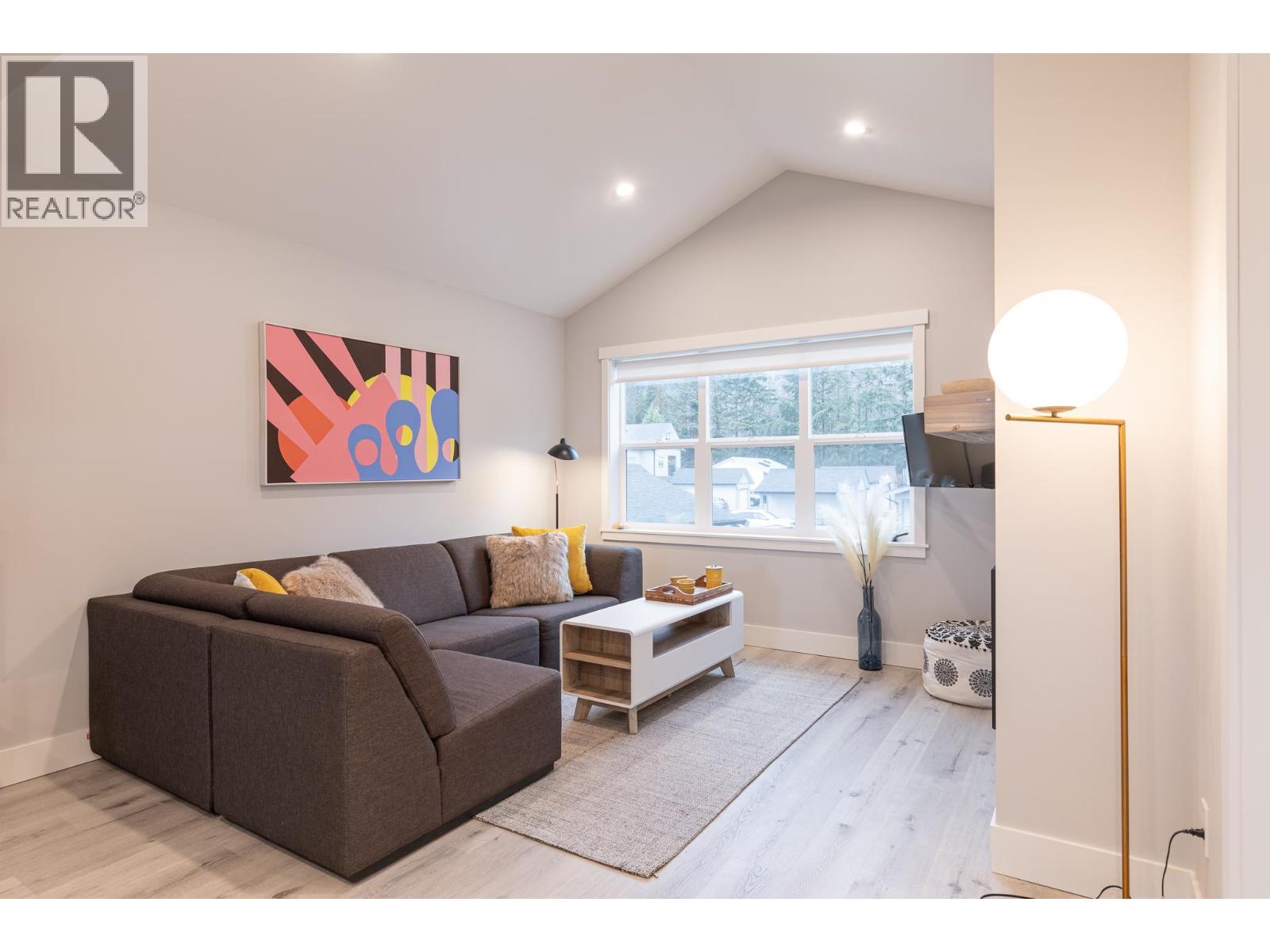 1 950 Woodsworth Road, Gibsons, British Columbia  V0N 1V7 - Photo 8 - R3150273