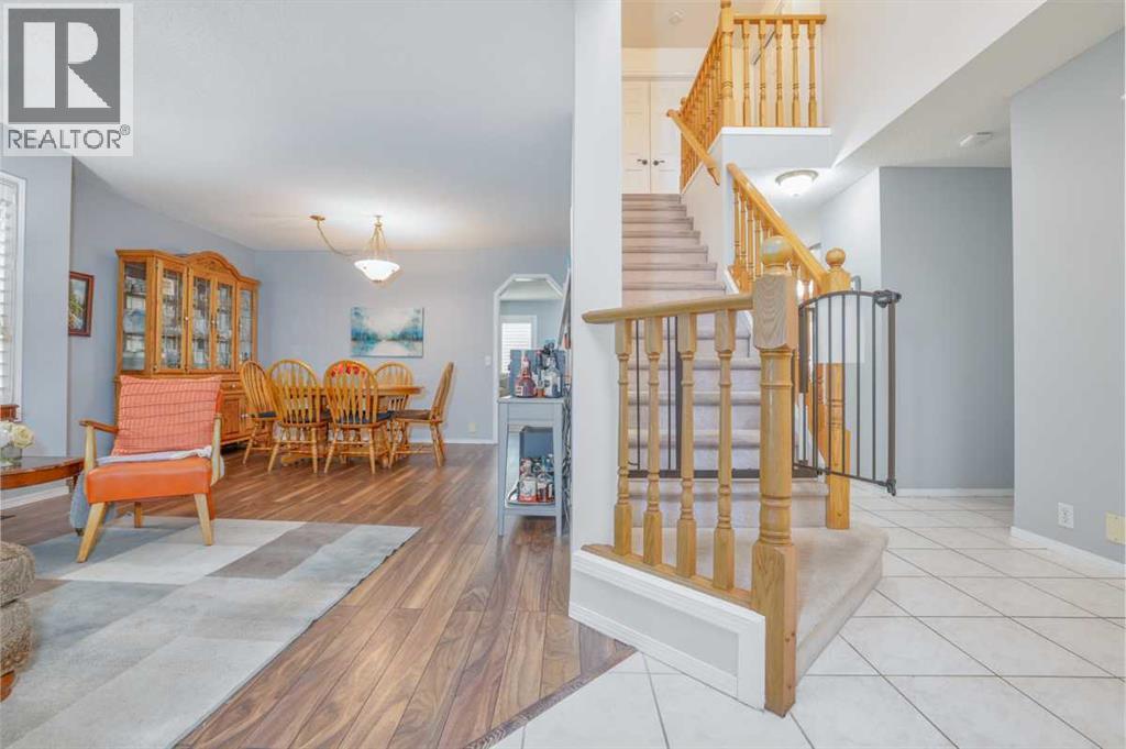210 Mt Douglas Court Se, Calgary, Alberta  T2Z 3J8 - Photo 10 - A2320841