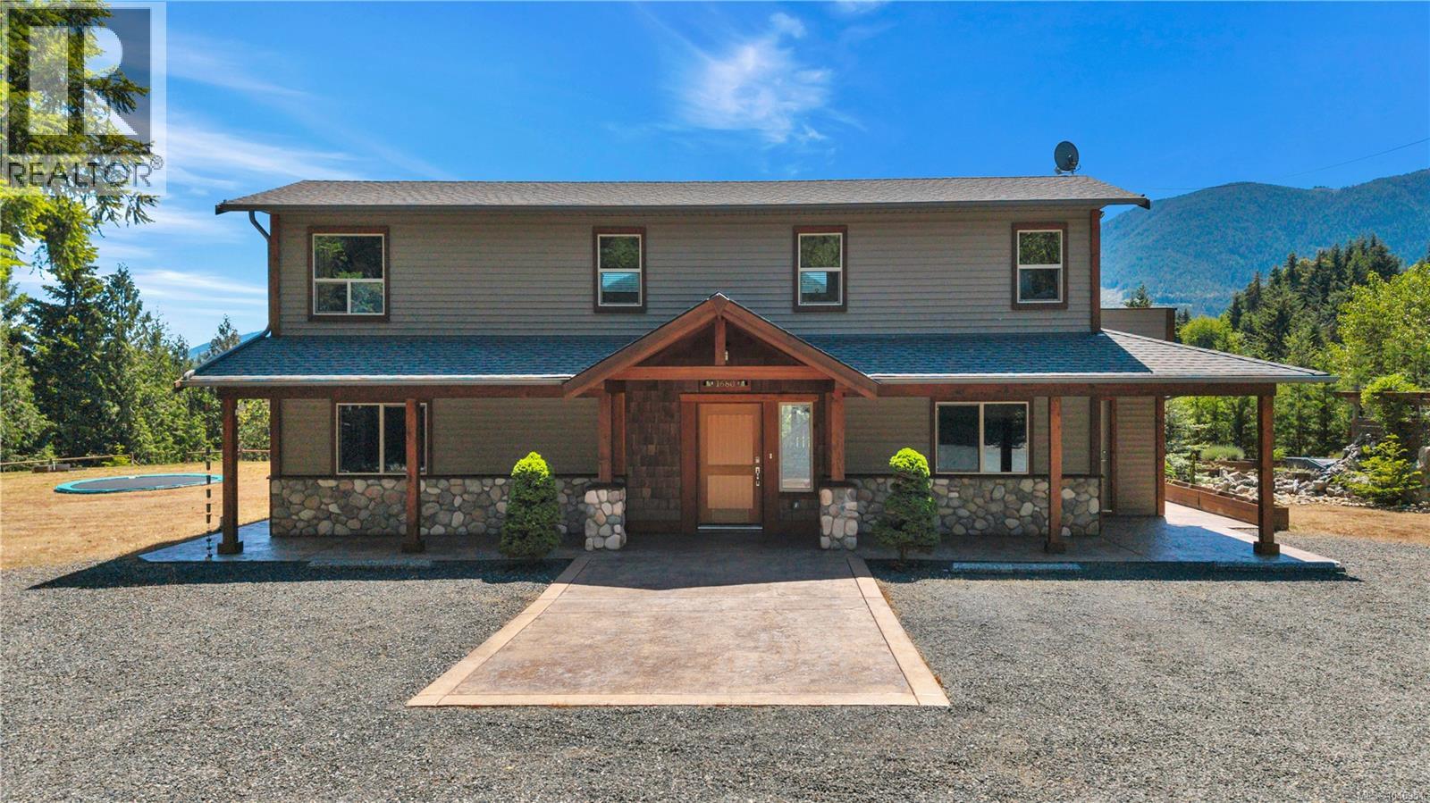 1680 Peligren Pl, Qualicum Beach, British Columbia