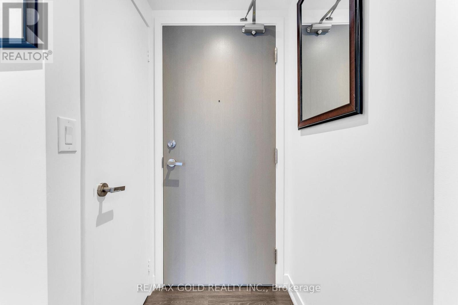 1202 - 100 Harbour Street, Toronto, Ontario  M5J 0B5 - Photo 5 - C13678654