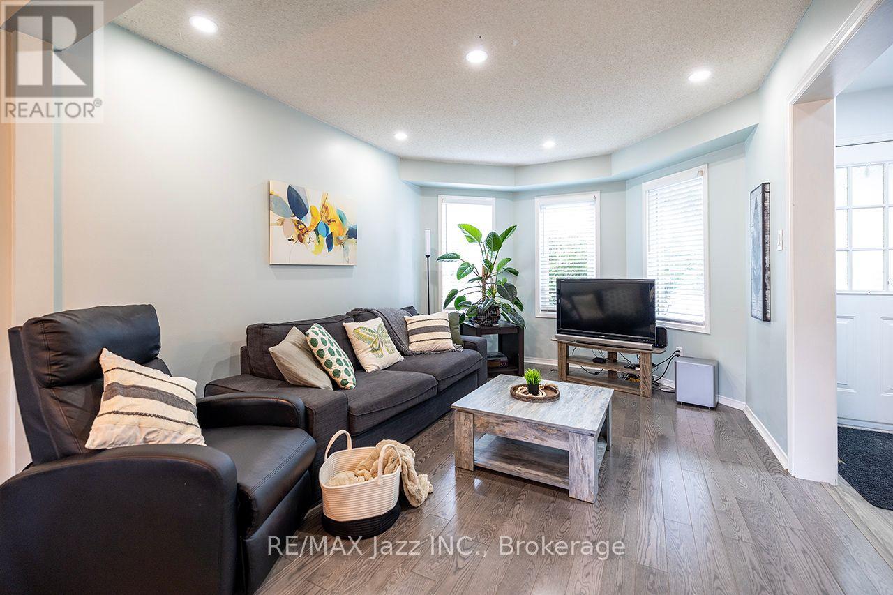 23 Meredith Court, Clarington, Ontario  L1E 2V9 - Photo 6 - E13678634