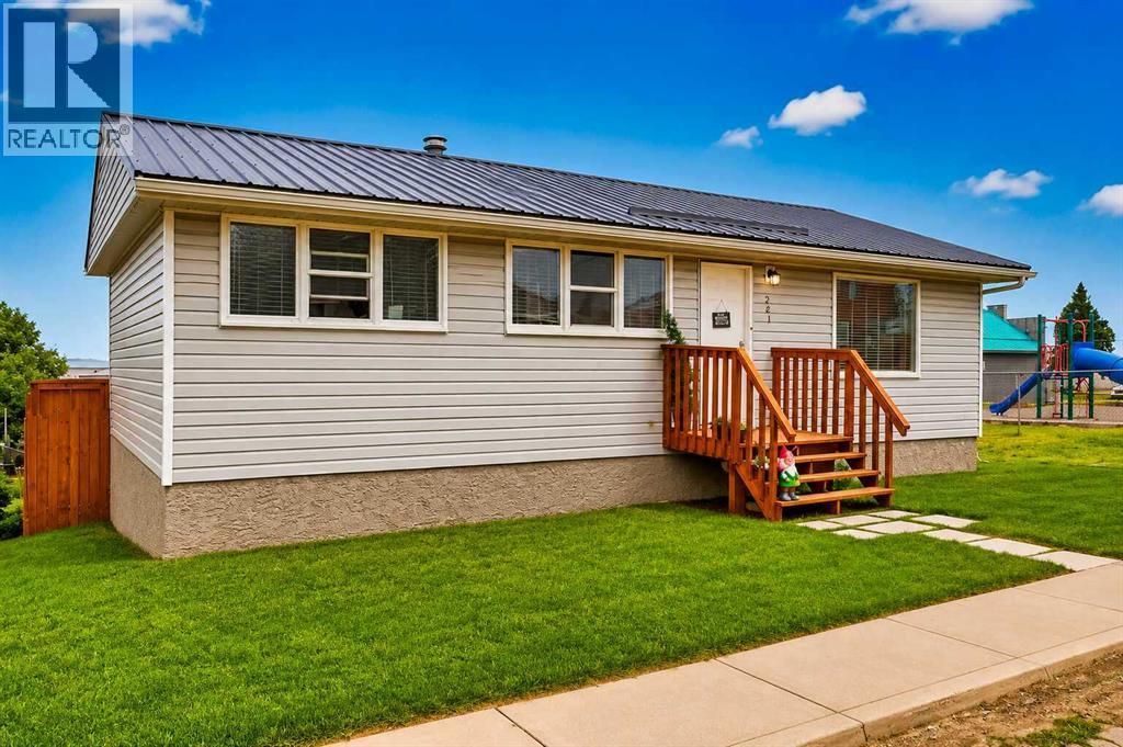 201 1 Avenue, Torrington, Alberta  T0M 2B0 - Photo 35 - A2334993