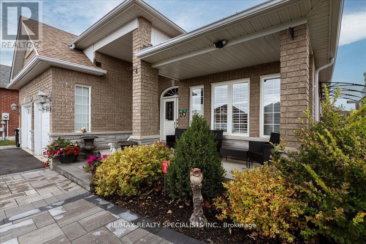 1165 Mitchell Court, Innisfil, Ontario  L9S 5A5 - Photo 3 - N13678642
