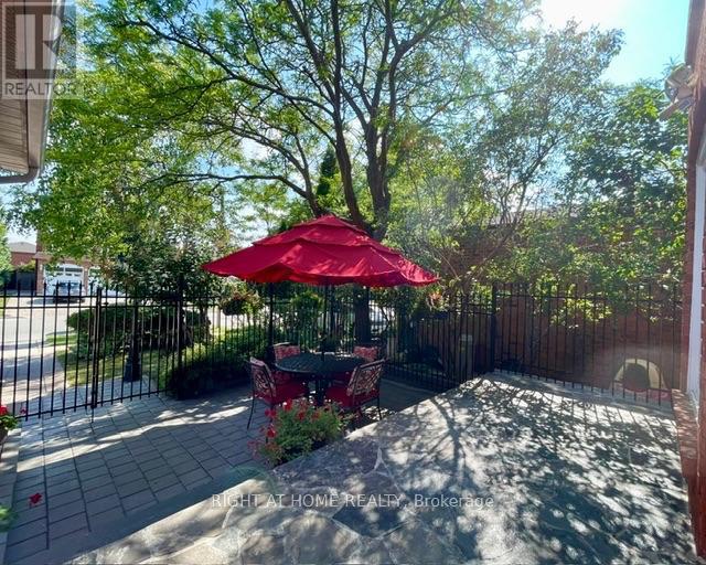 70 Bellona Street, Vaughan, Ontario  L4L 6R4 - Photo 12 - N13678676