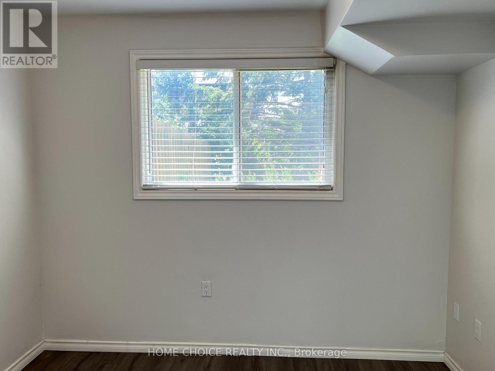 Unit 1 (First Floor) - 30 Porritt Street, Barrie, Ontario  L4N 6Y3 - Photo 14 - S13678678