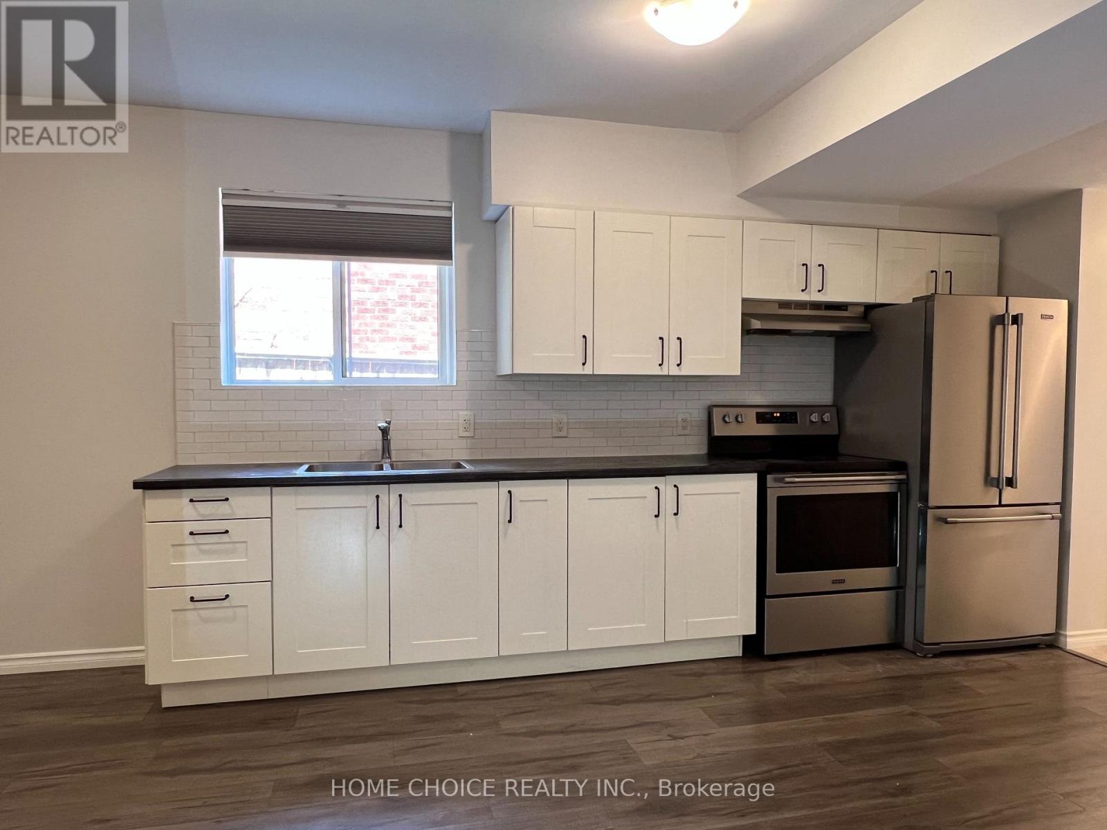 Unit 1 (First Floor) - 30 Porritt Street, Barrie, Ontario  L4N 6Y3 - Photo 5 - S13678678