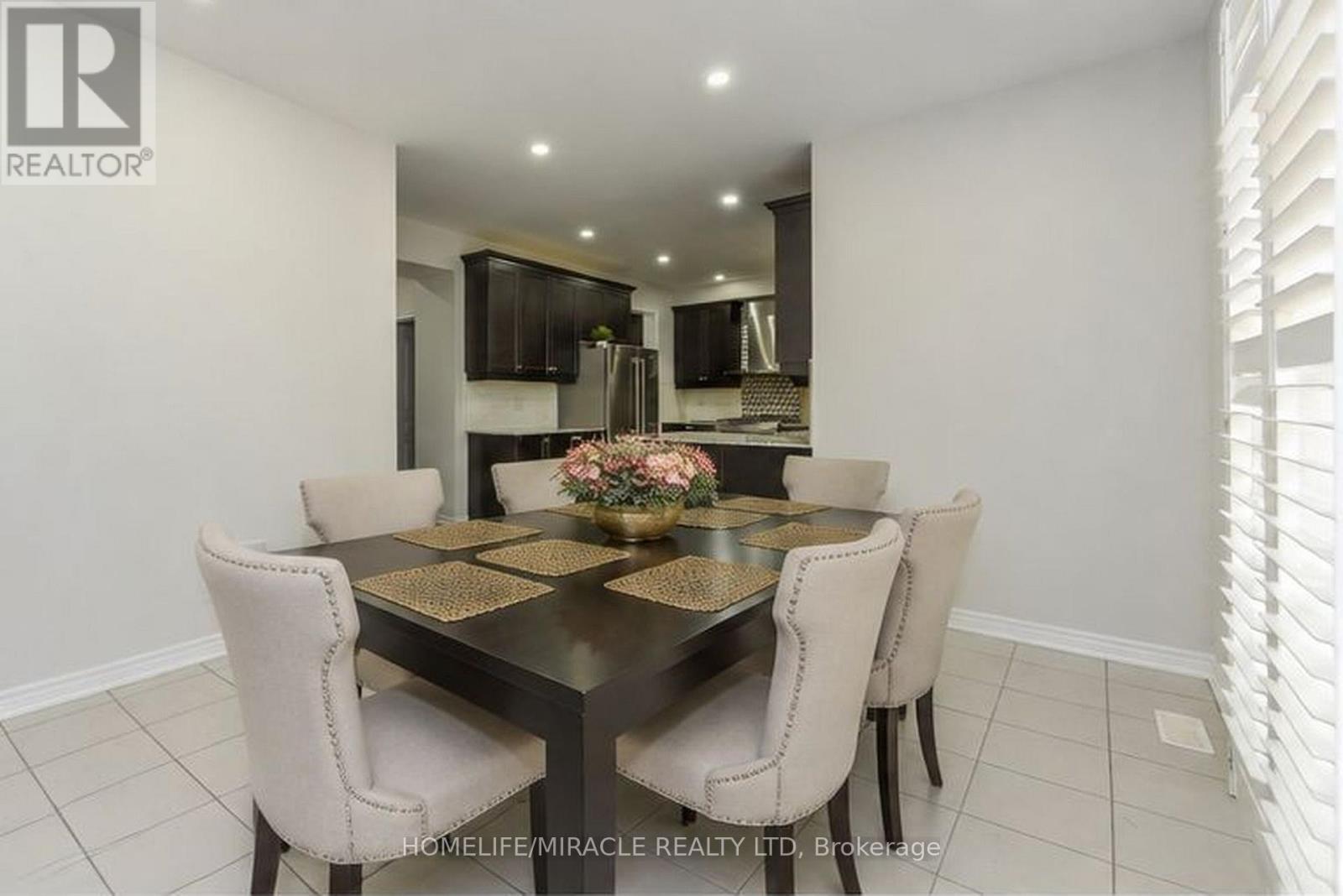 10 Danfield Court, Brampton, Ontario  L6Y 2X9 - Photo 12 - W13472360