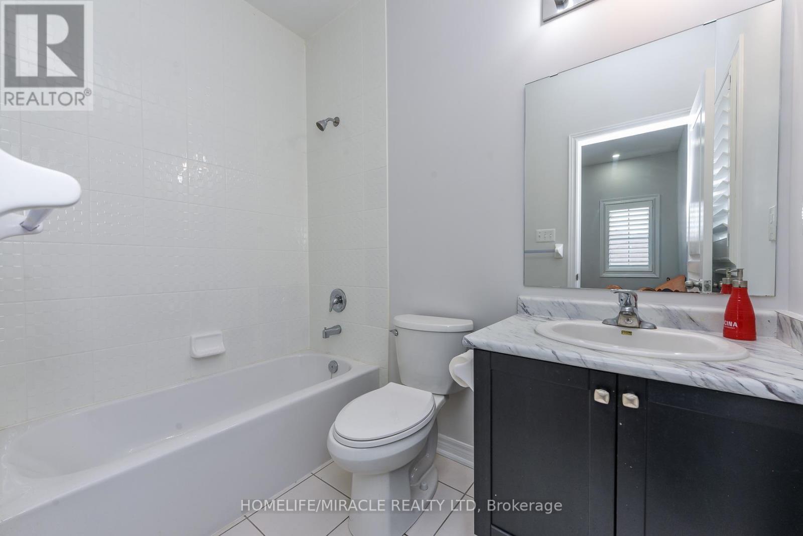 10 Danfield Court, Brampton, Ontario  L6Y 2X9 - Photo 25 - W13472360