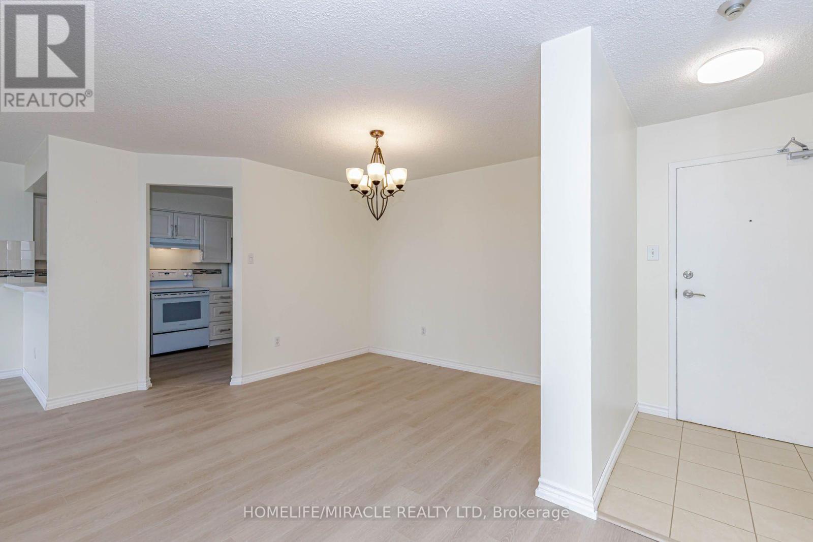 804 - 12 Laurelcrest Street, Brampton, Ontario  L6S 5Y4 - Photo 9 - W13678688