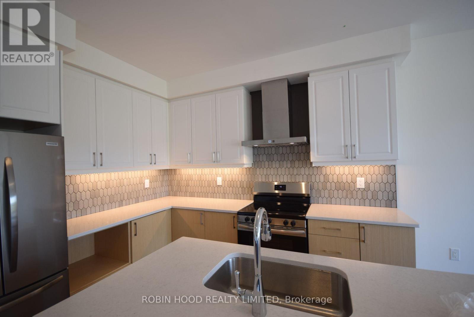 Na - 135 Colborne Street, Lindsay, Ontario  K9V 6J2 - Photo 3 - X13678648