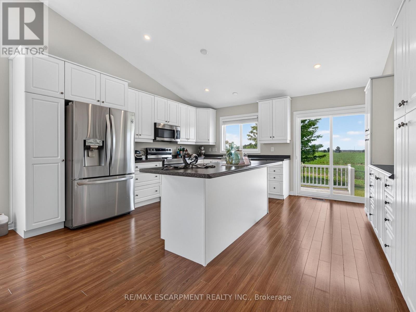 86 Golden Acres Drive, West Lincoln, Ontario  L0R 2A0 - Photo 14 - X13678686