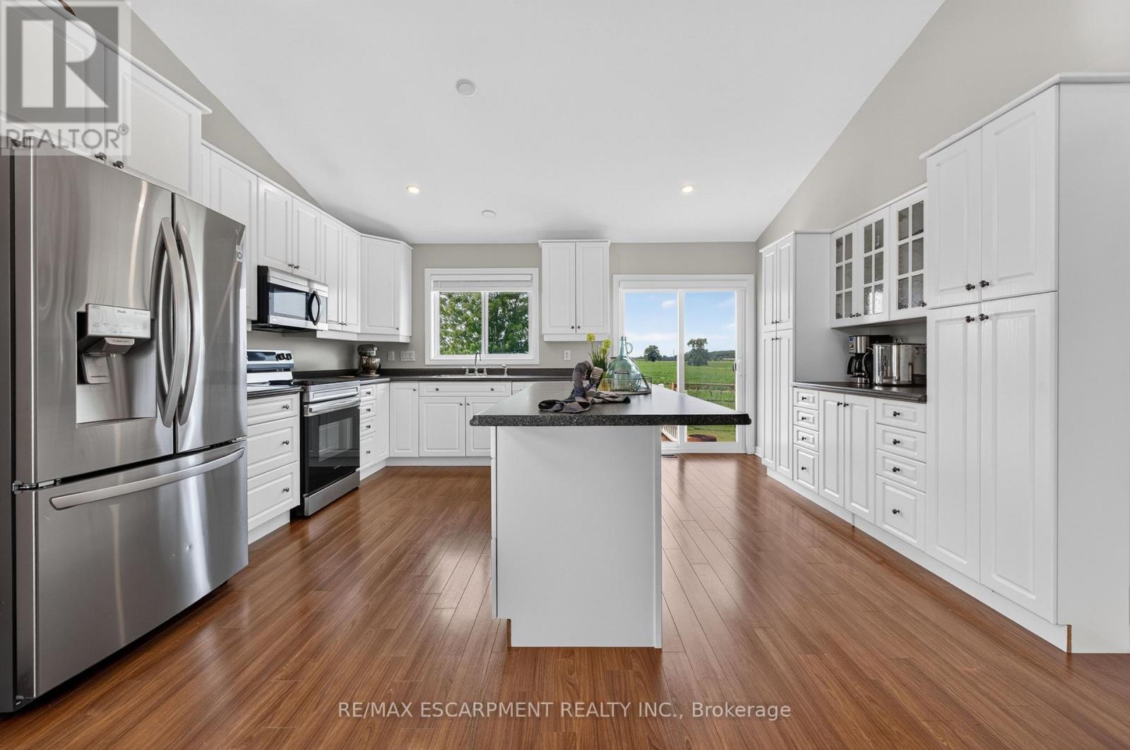 86 Golden Acres Drive, West Lincoln, Ontario  L0R 2A0 - Photo 17 - X13678686