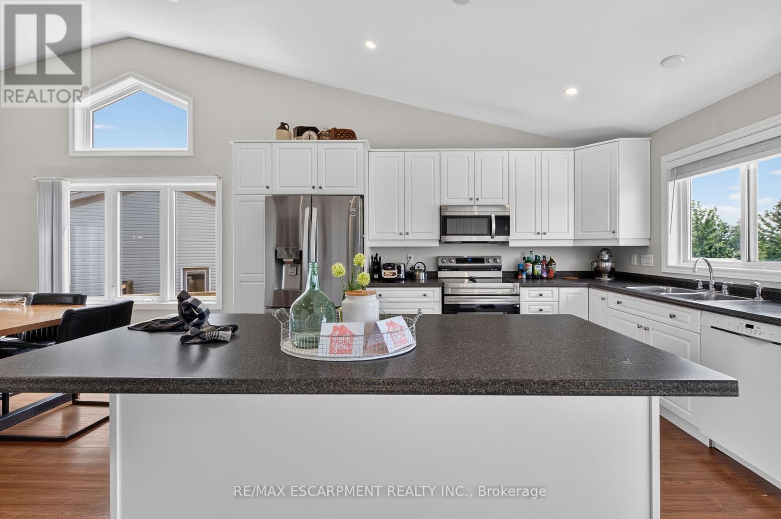 86 Golden Acres Drive, West Lincoln, Ontario  L0R 2A0 - Photo 26 - X13678686